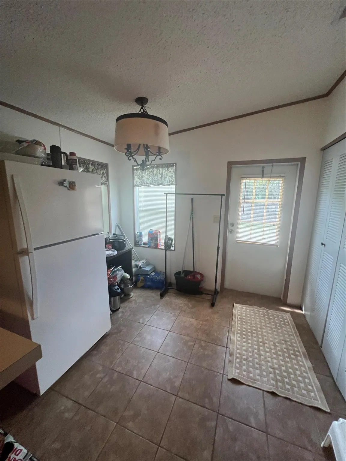 913 Yacht Club Way