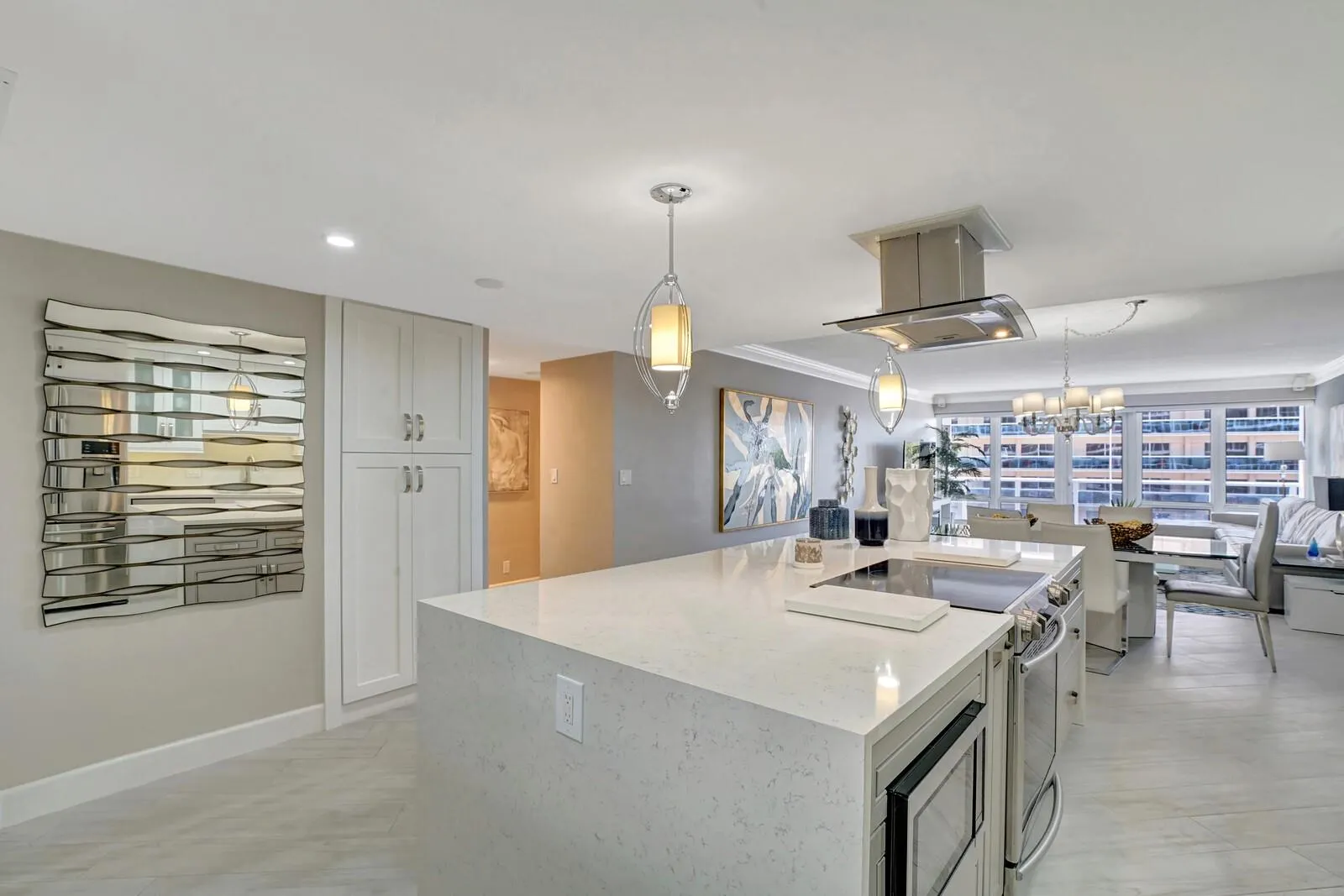 4100 Galt Ocean Dr, #305