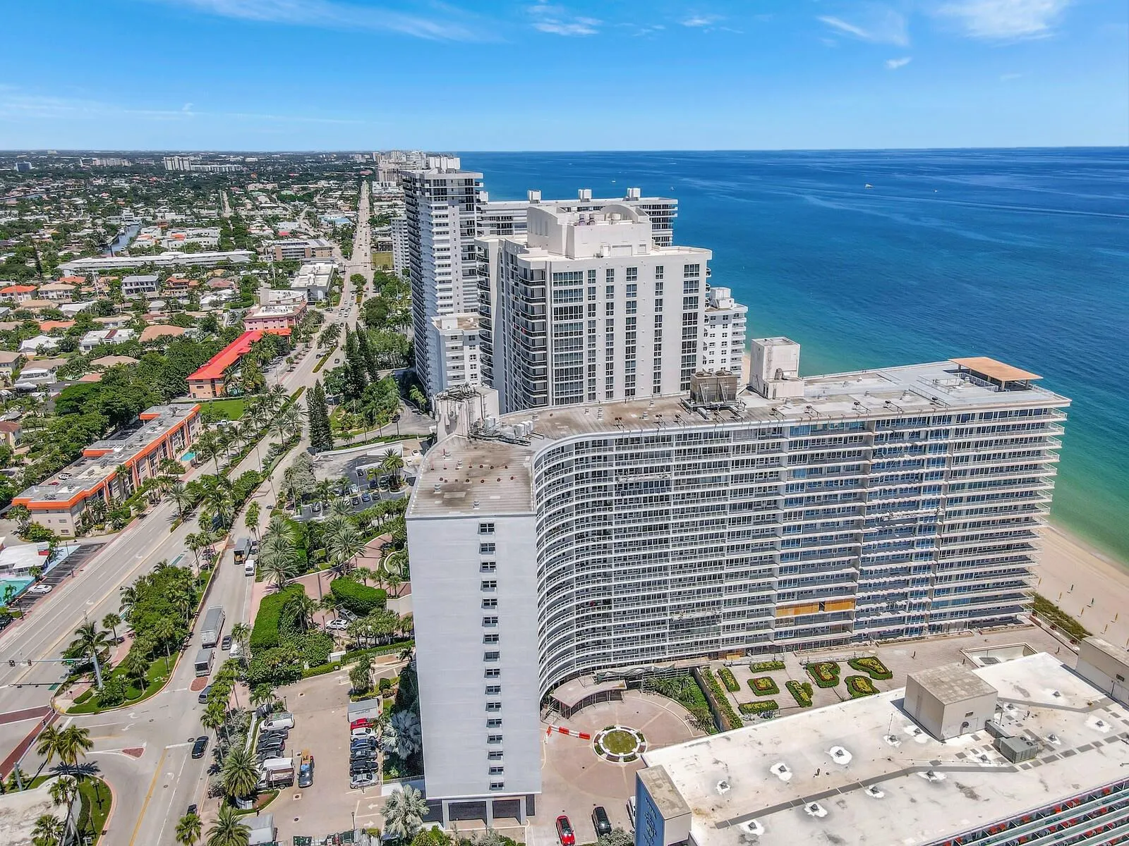 4100 Galt Ocean Dr, #305