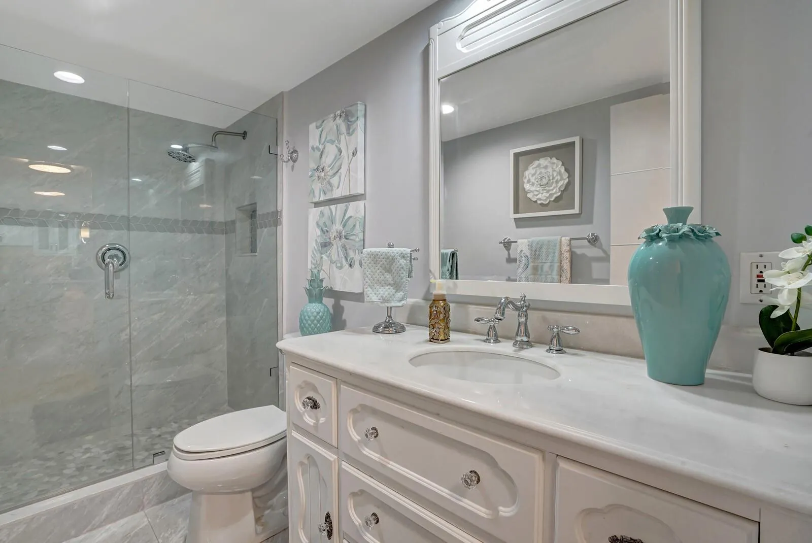 4100 Galt Ocean Dr, #305