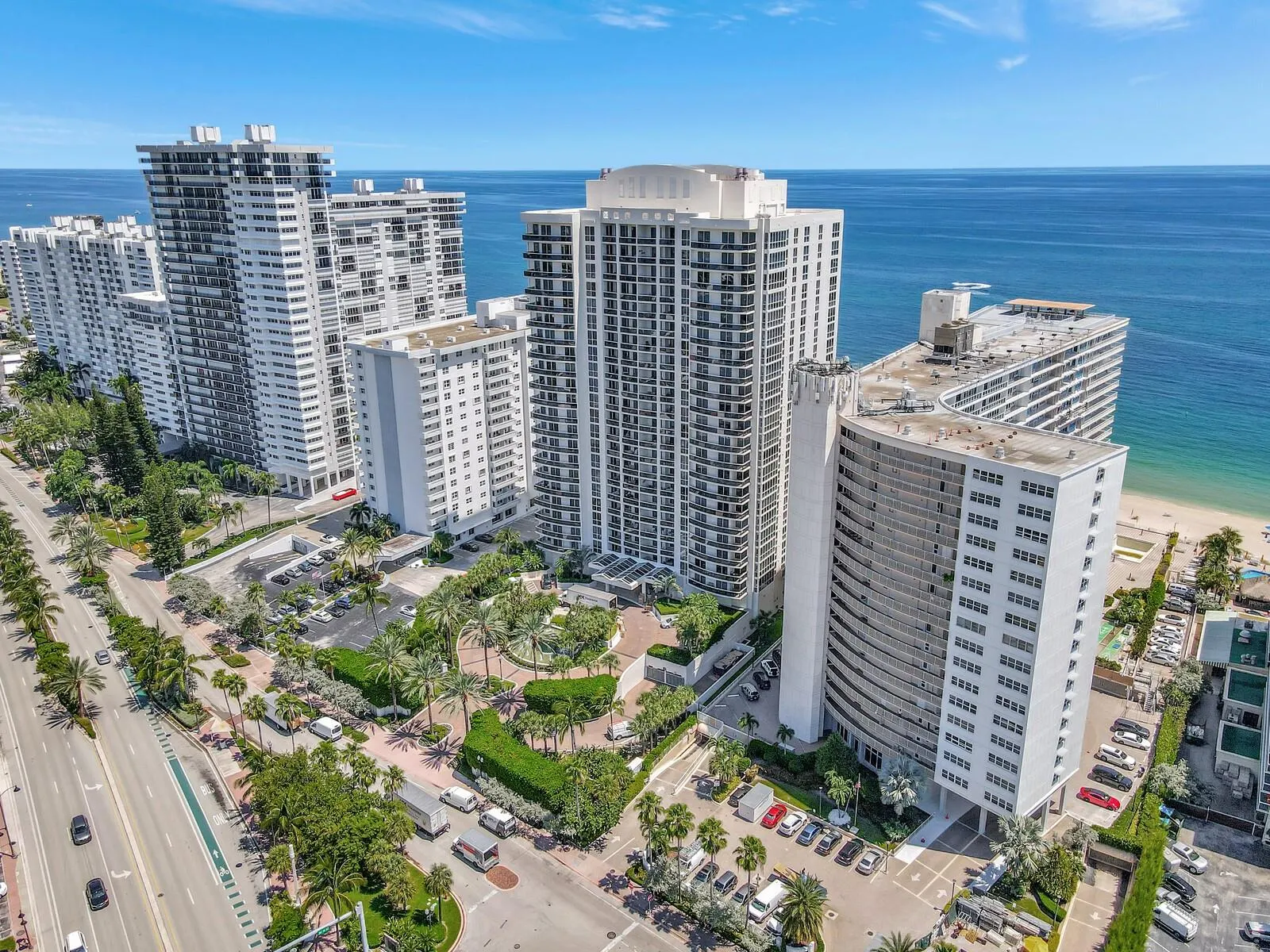 4100 Galt Ocean Dr, #305