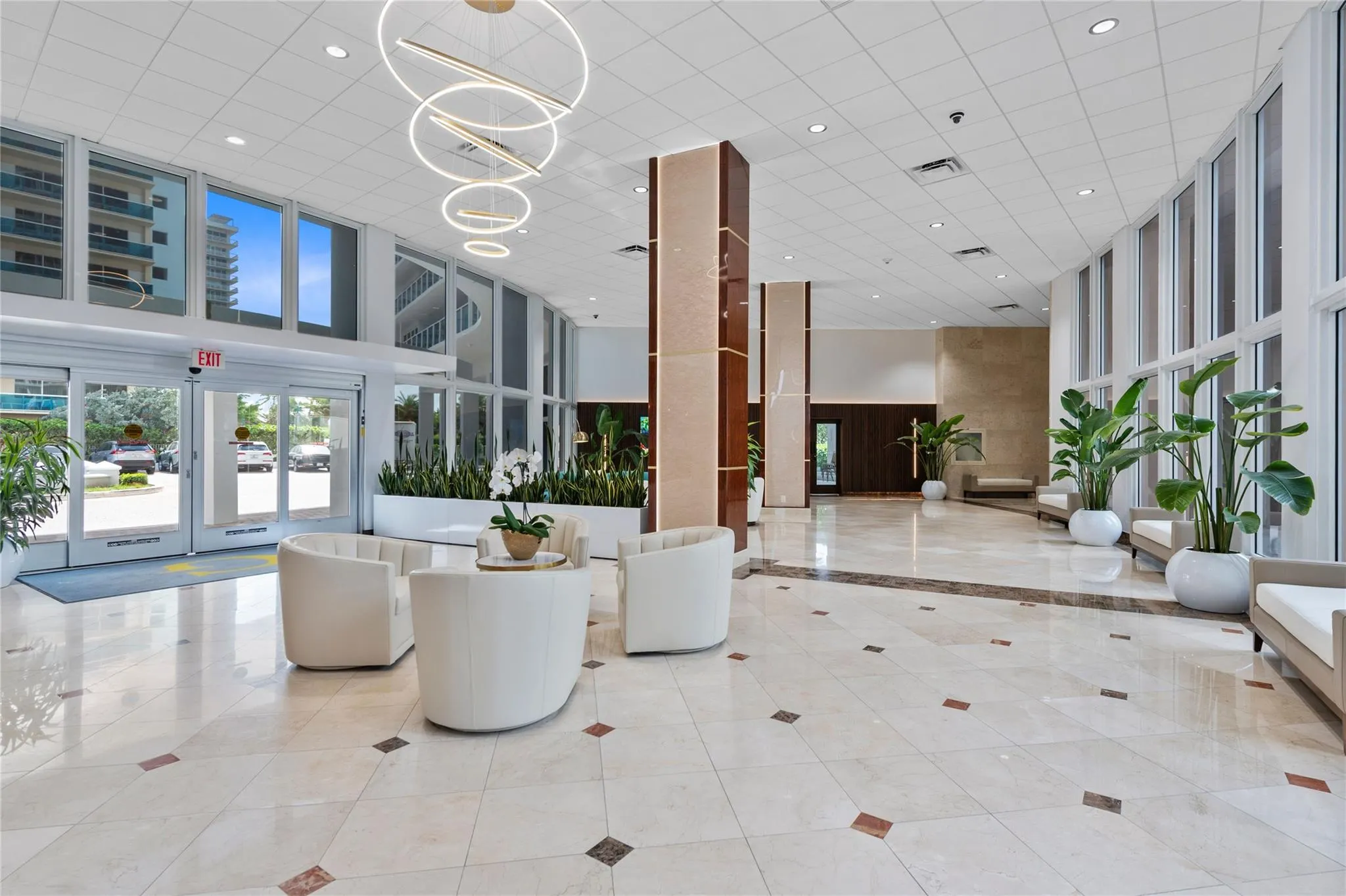 4100 Galt Ocean Dr, #305