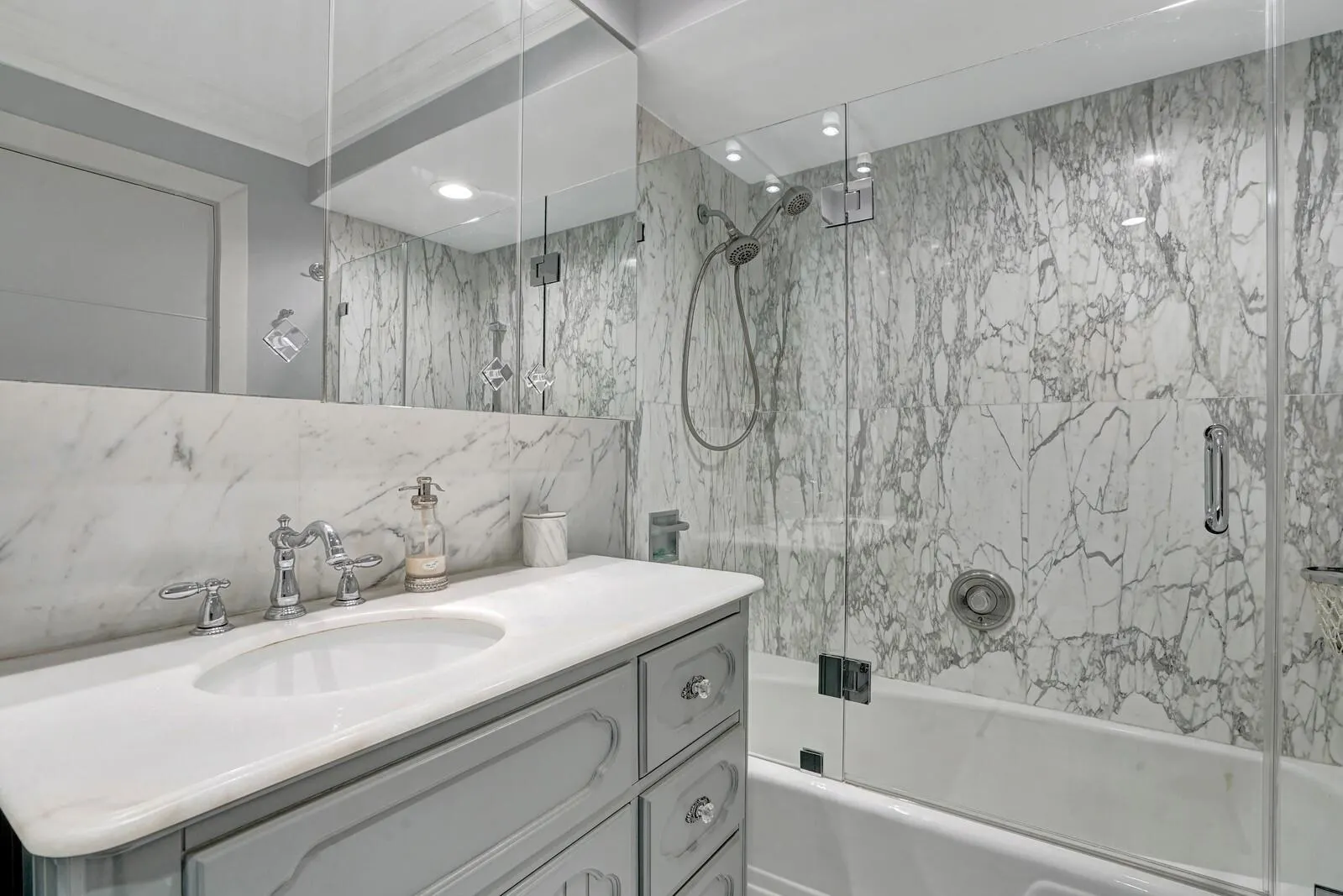 4100 Galt Ocean Dr, #305