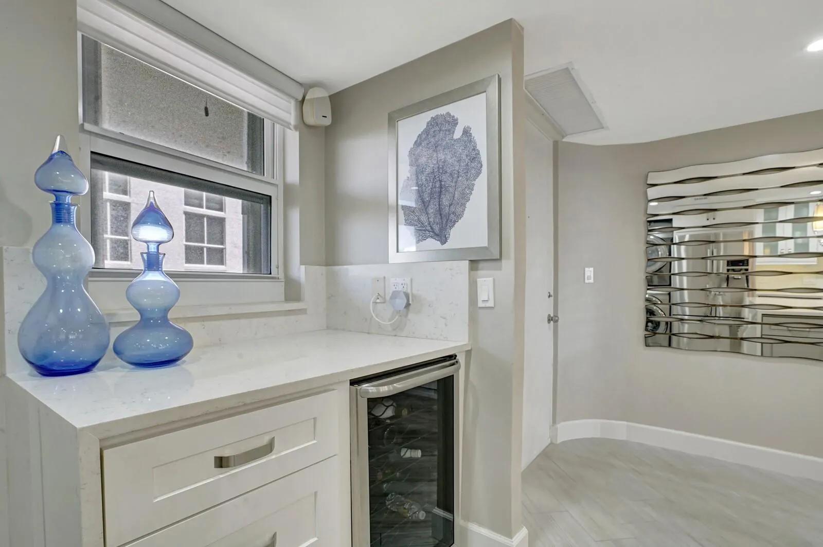 4100 Galt Ocean Dr, #305