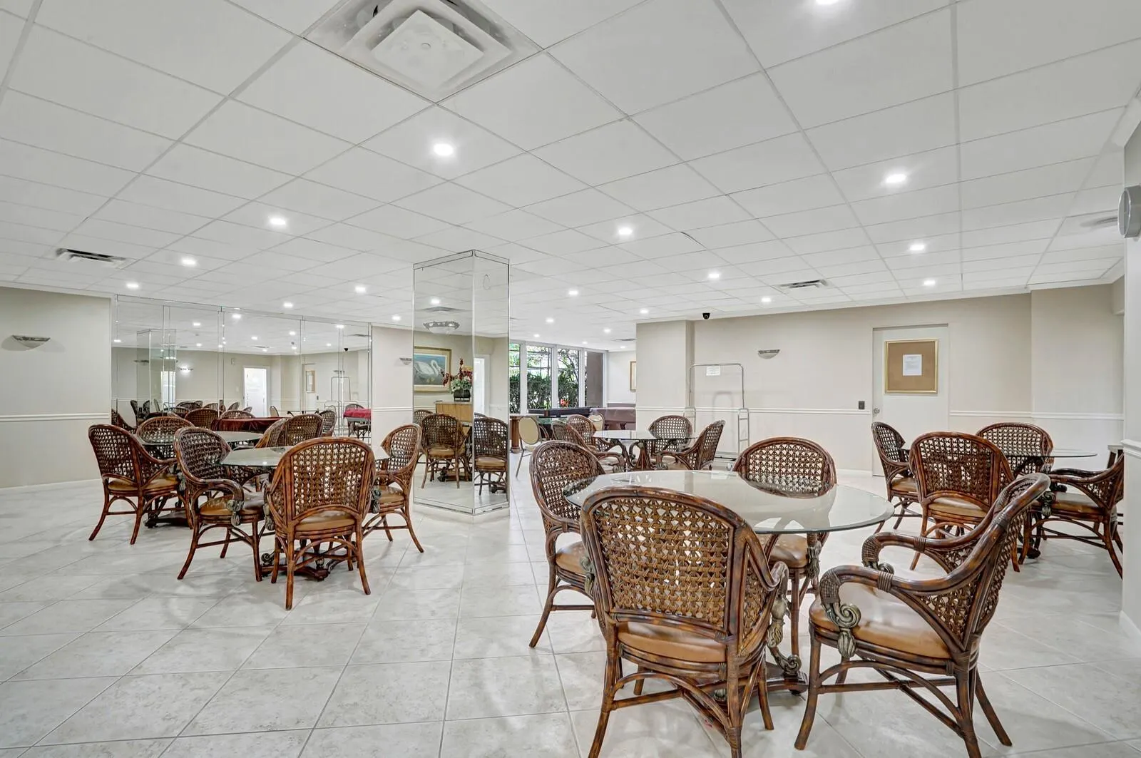 4100 Galt Ocean Dr, #305