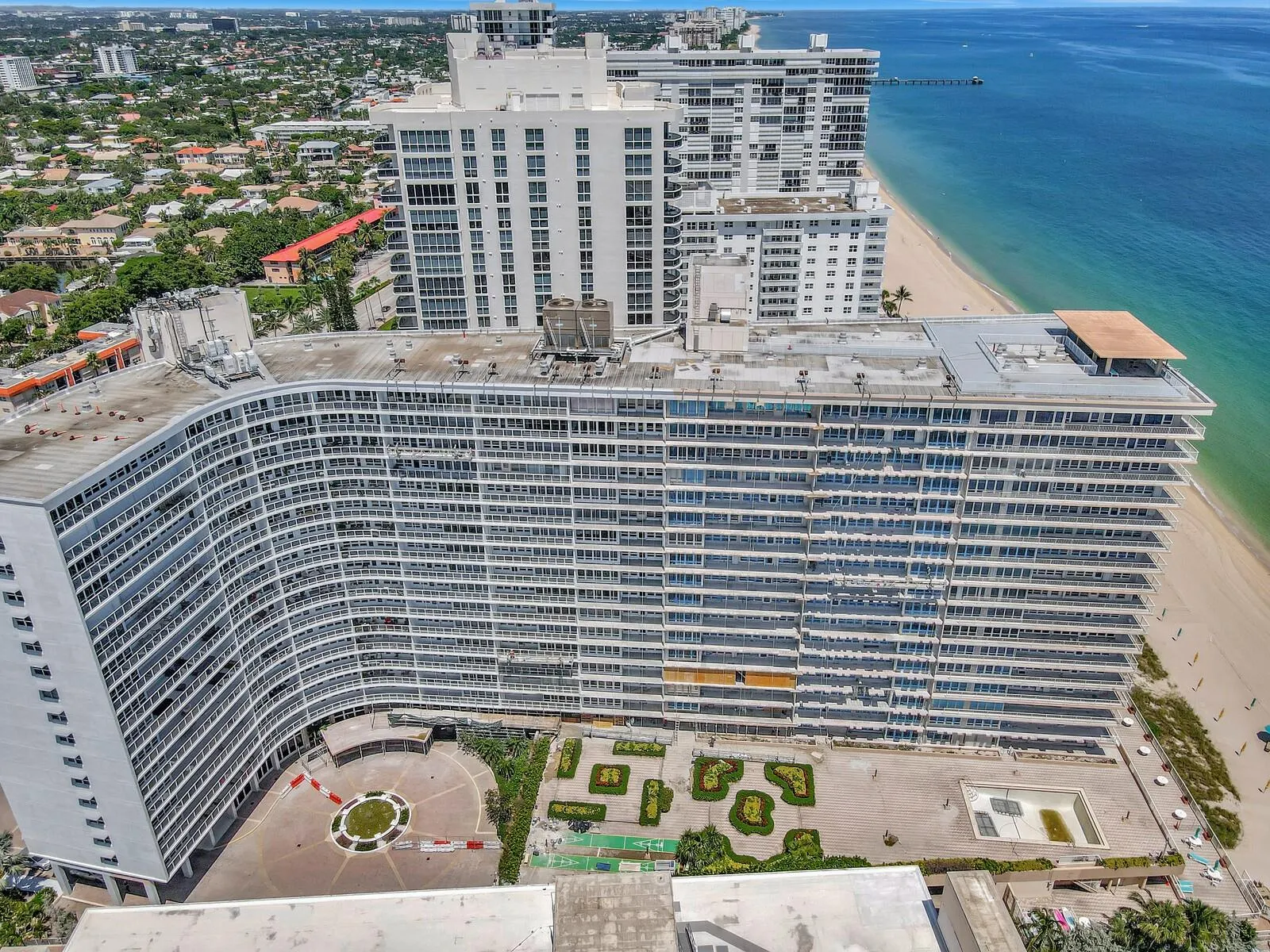 4100 Galt Ocean Dr, #305