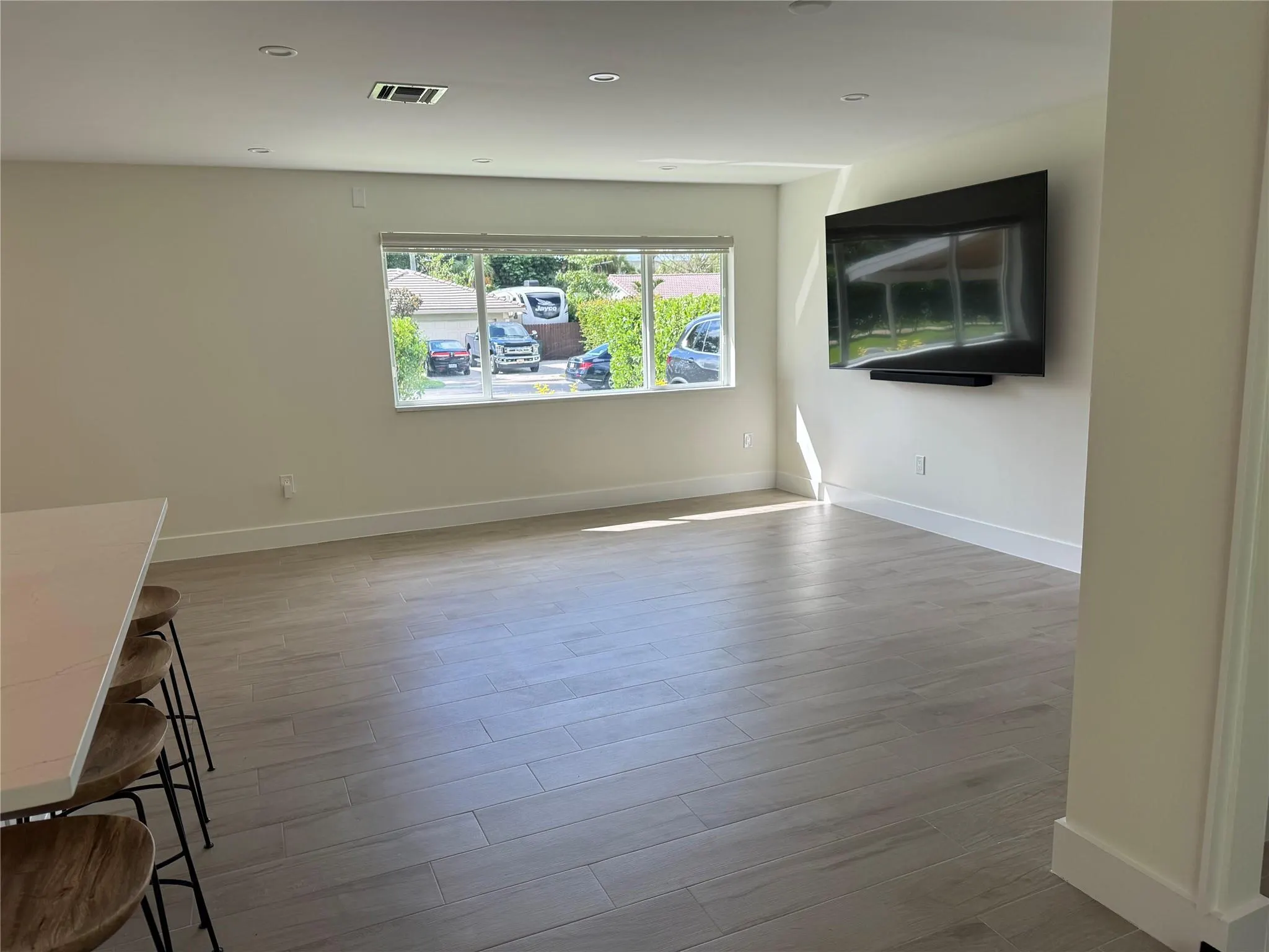 1269 NW 4th St