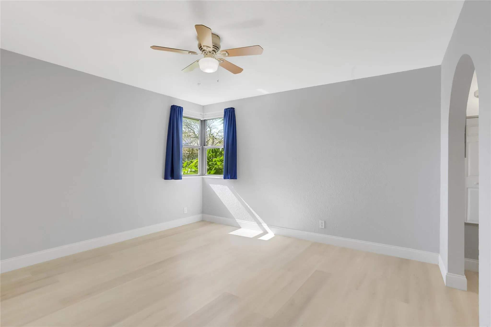 10131 W Sunrise Blvd, #306