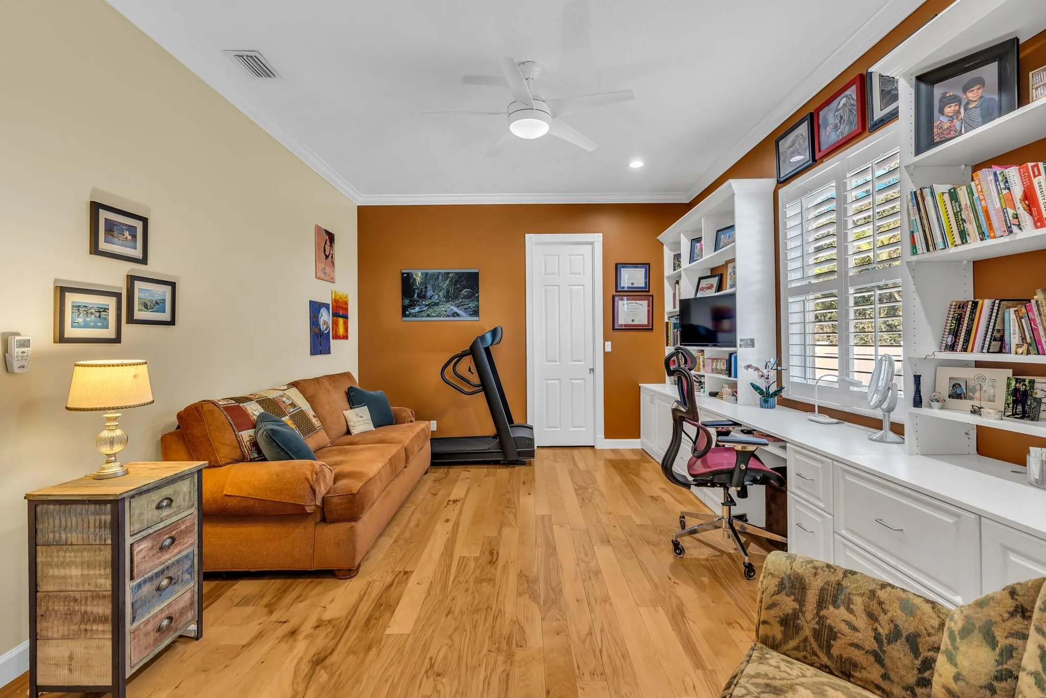 6041 NW 74th Ter