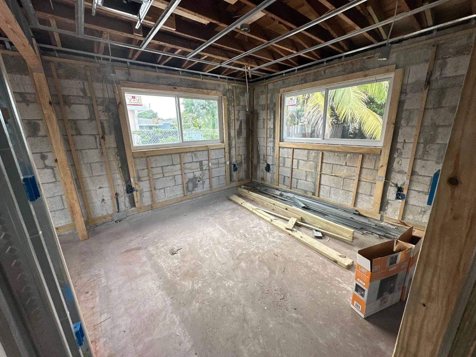 216 NE 26th St