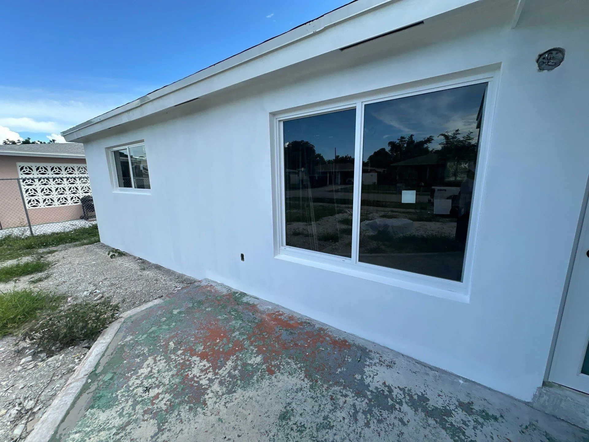 216 NE 26th St