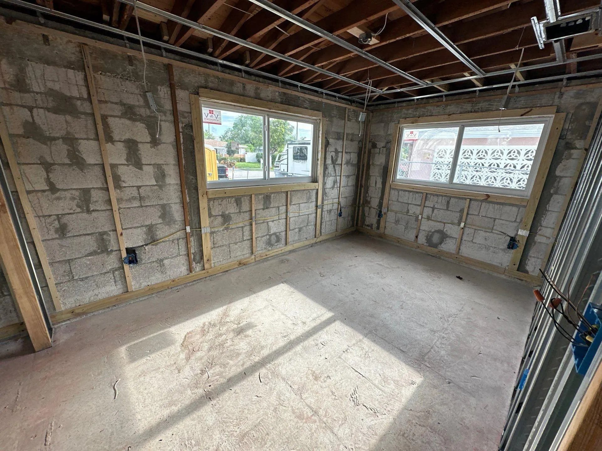 216 NE 26th St