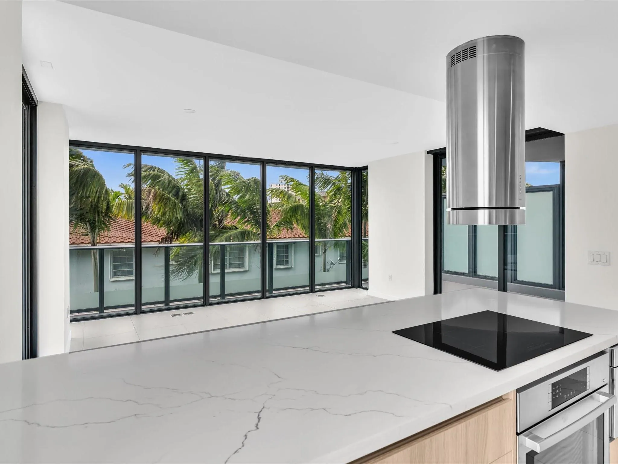9901 W Bay Harbor Dr, #304