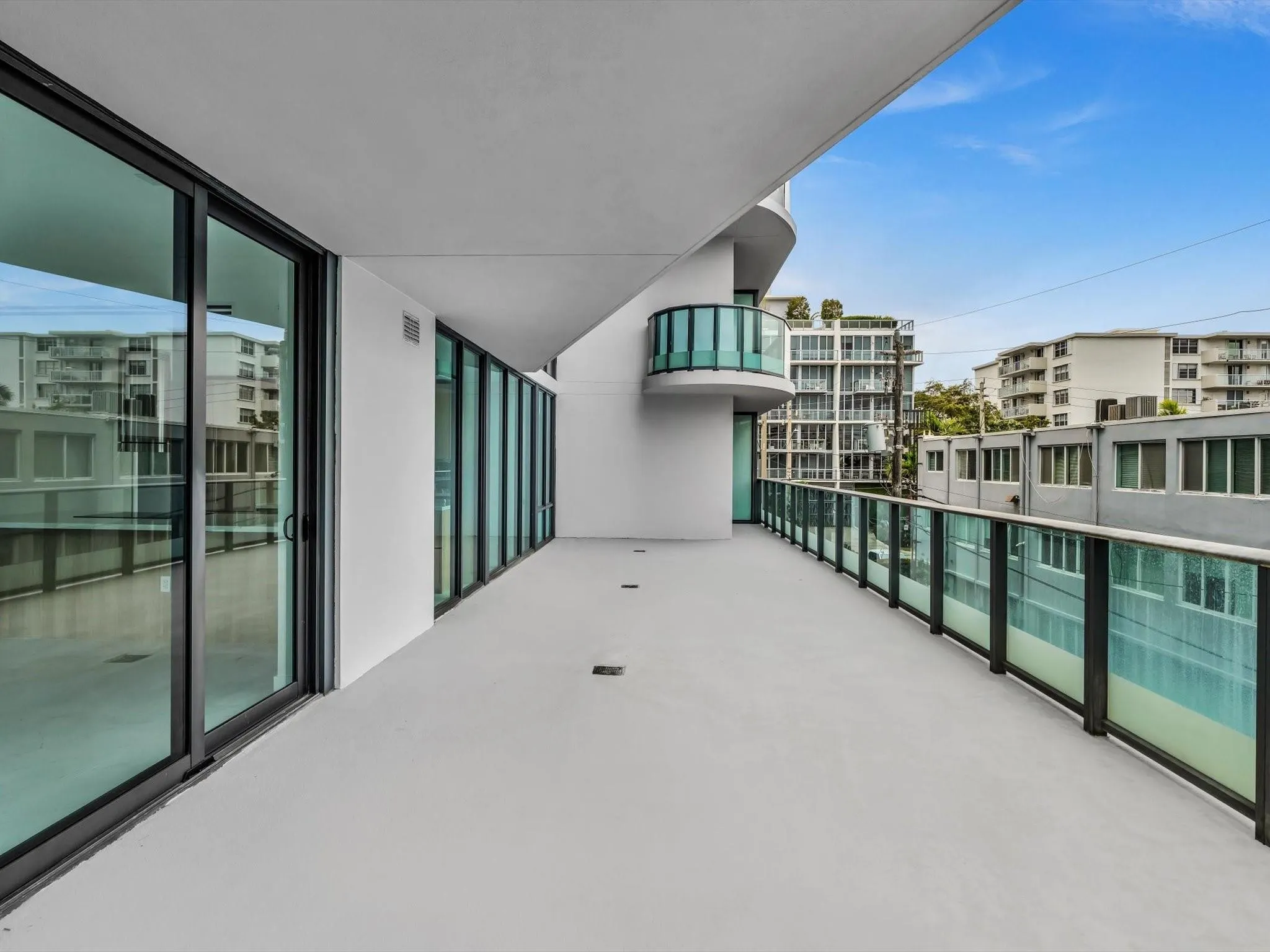 9901 W Bay Harbor Dr, #304