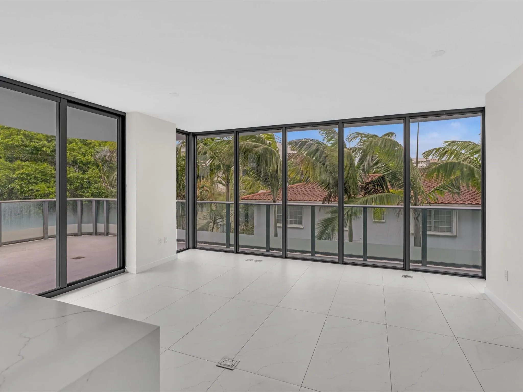 9901 W Bay Harbor Dr, #304