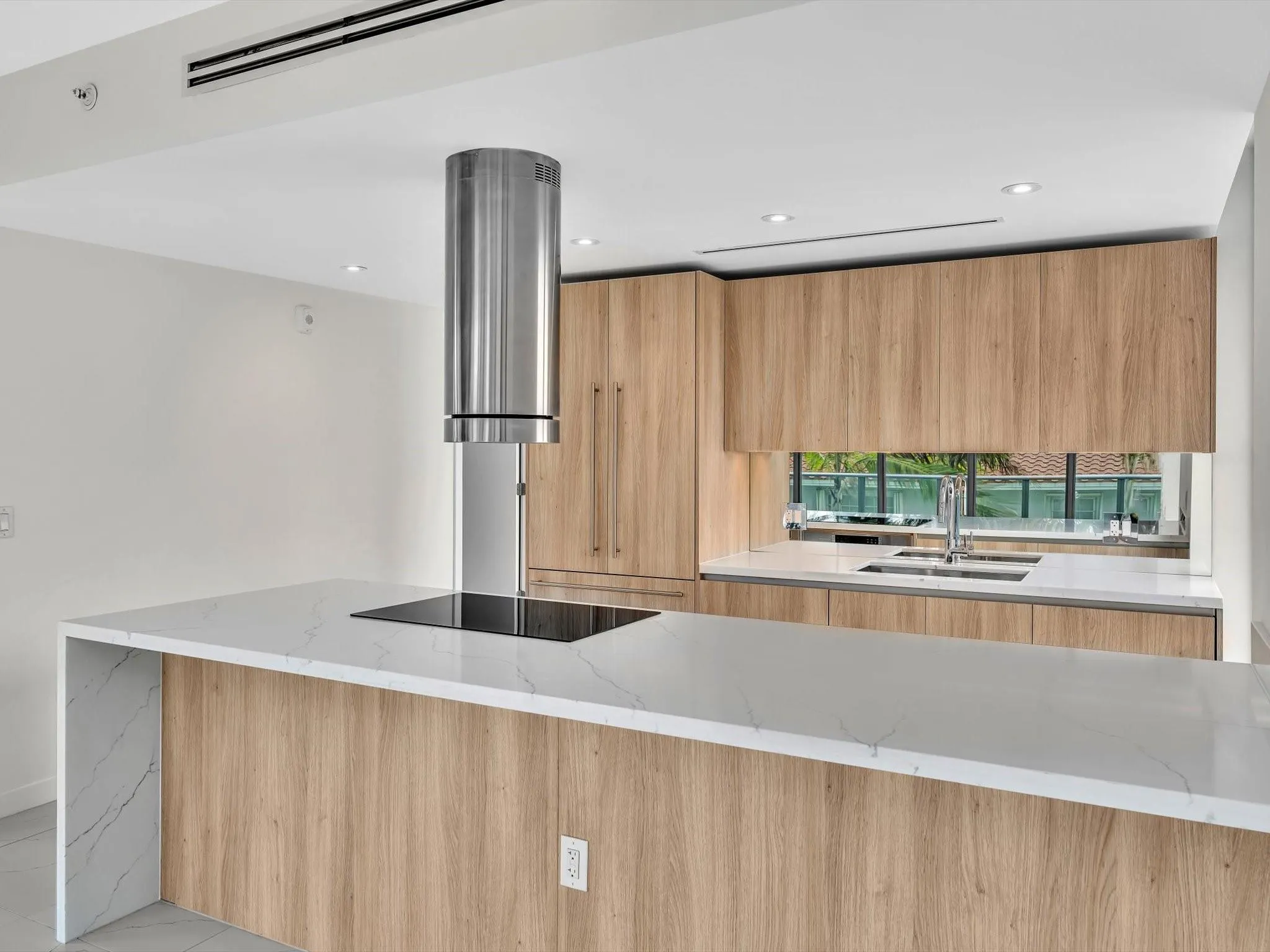9901 W Bay Harbor Dr, #304