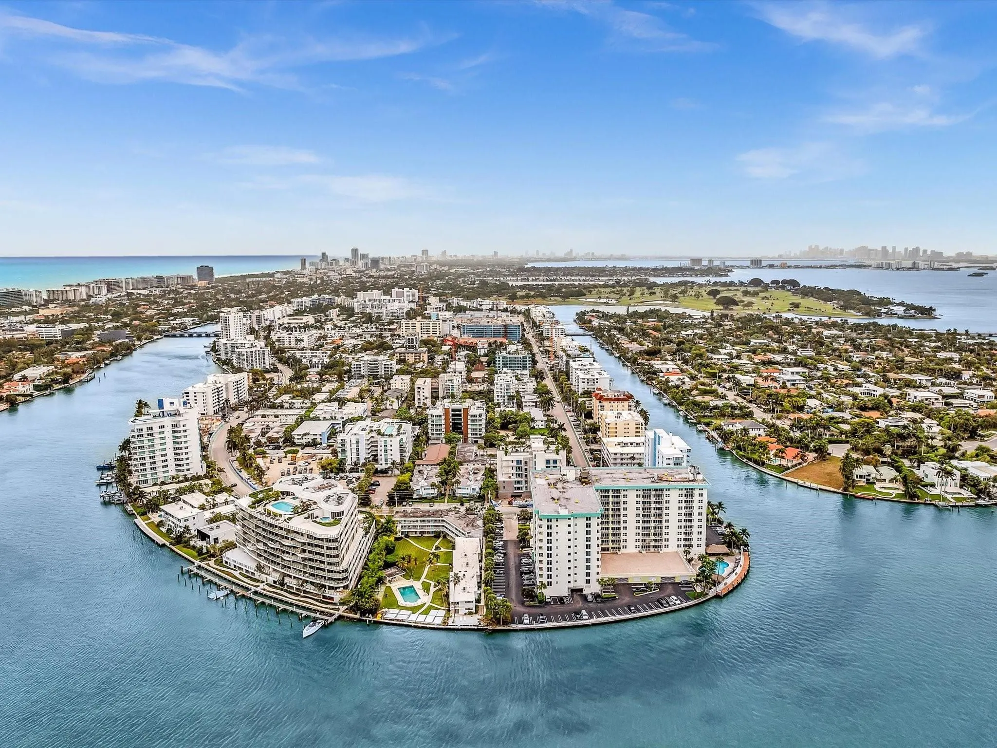 9901 W Bay Harbor Dr, #304