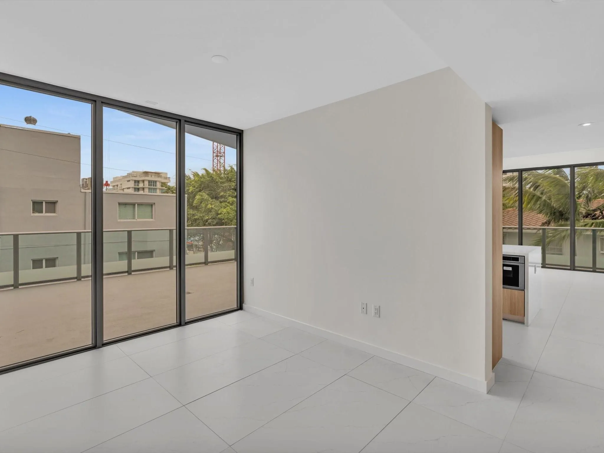 9901 W Bay Harbor Dr, #304