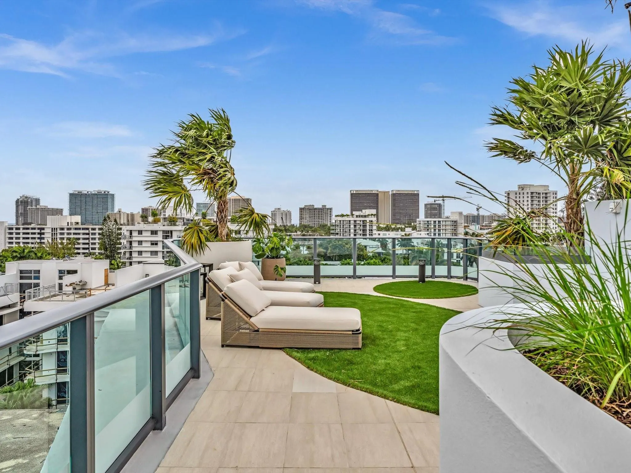 9901 W Bay Harbor Dr, #304