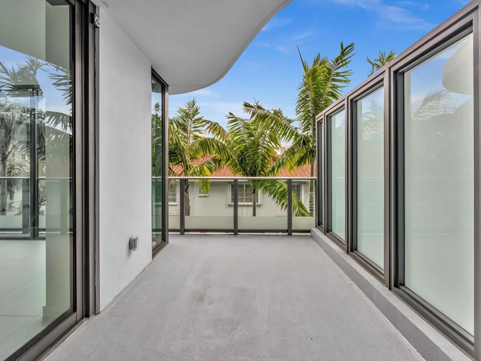 9901 W Bay Harbor Dr, #304