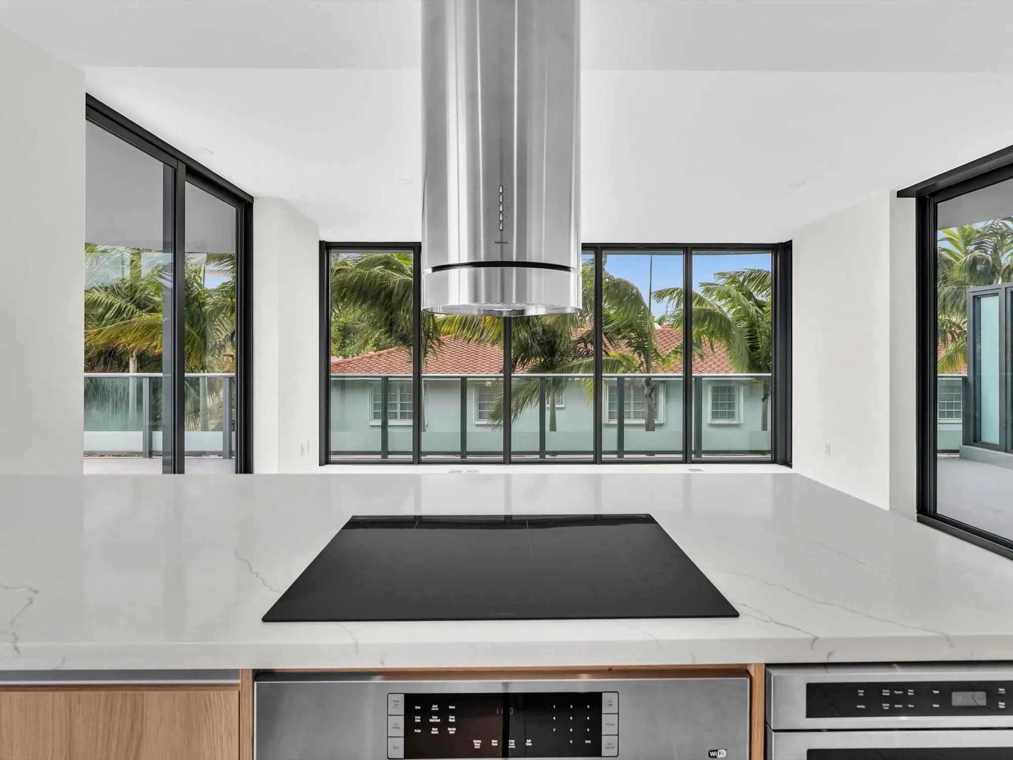 9901 W Bay Harbor Dr, #304