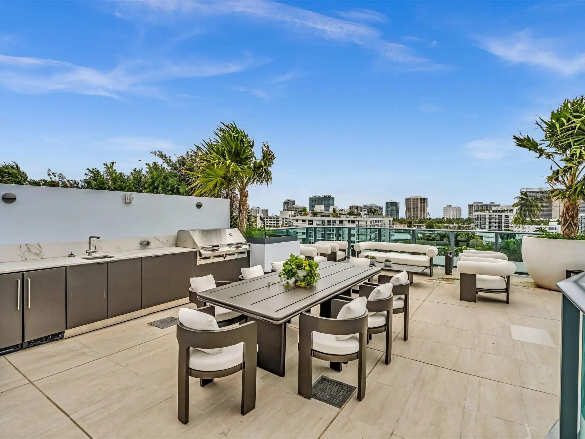 9901 W Bay Harbor Dr, #304