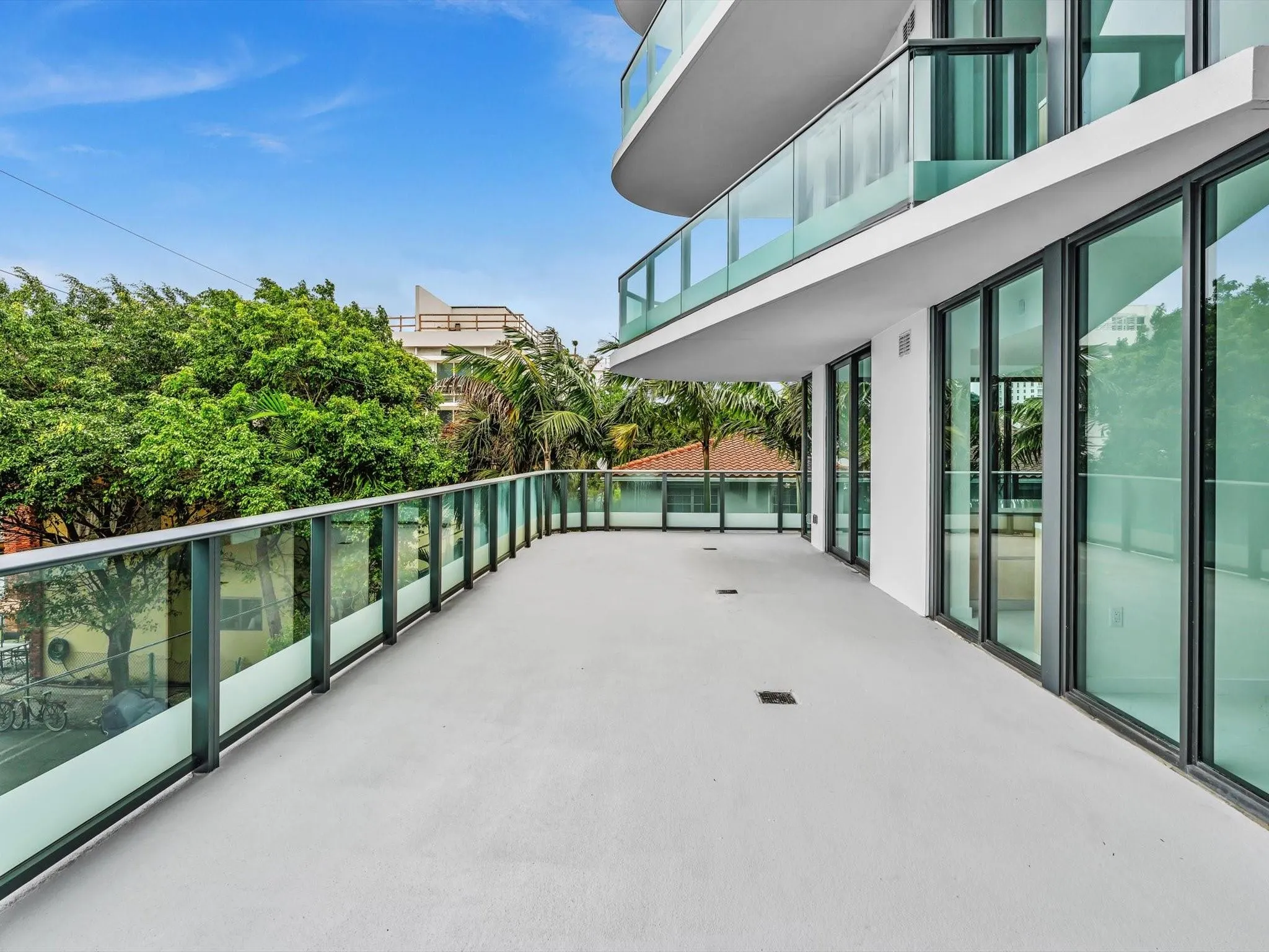 9901 W Bay Harbor Dr, #304