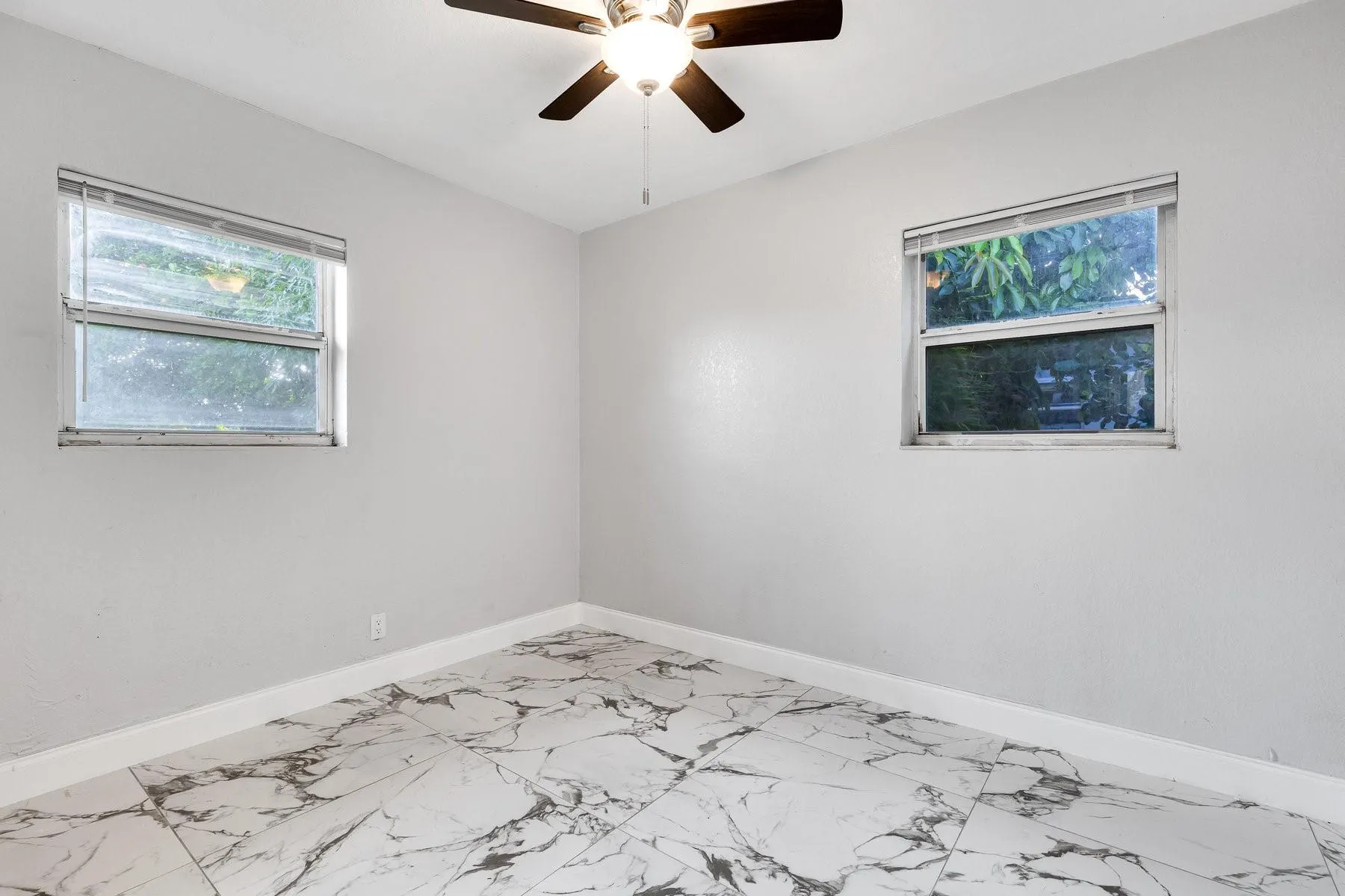 1729 Lauderdale Manor Drive