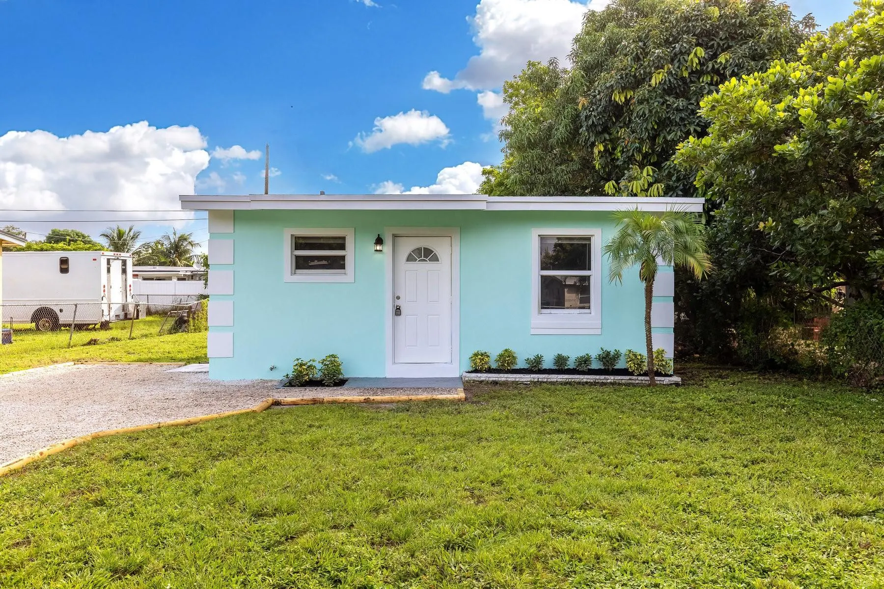 1729 Lauderdale Manor Drive