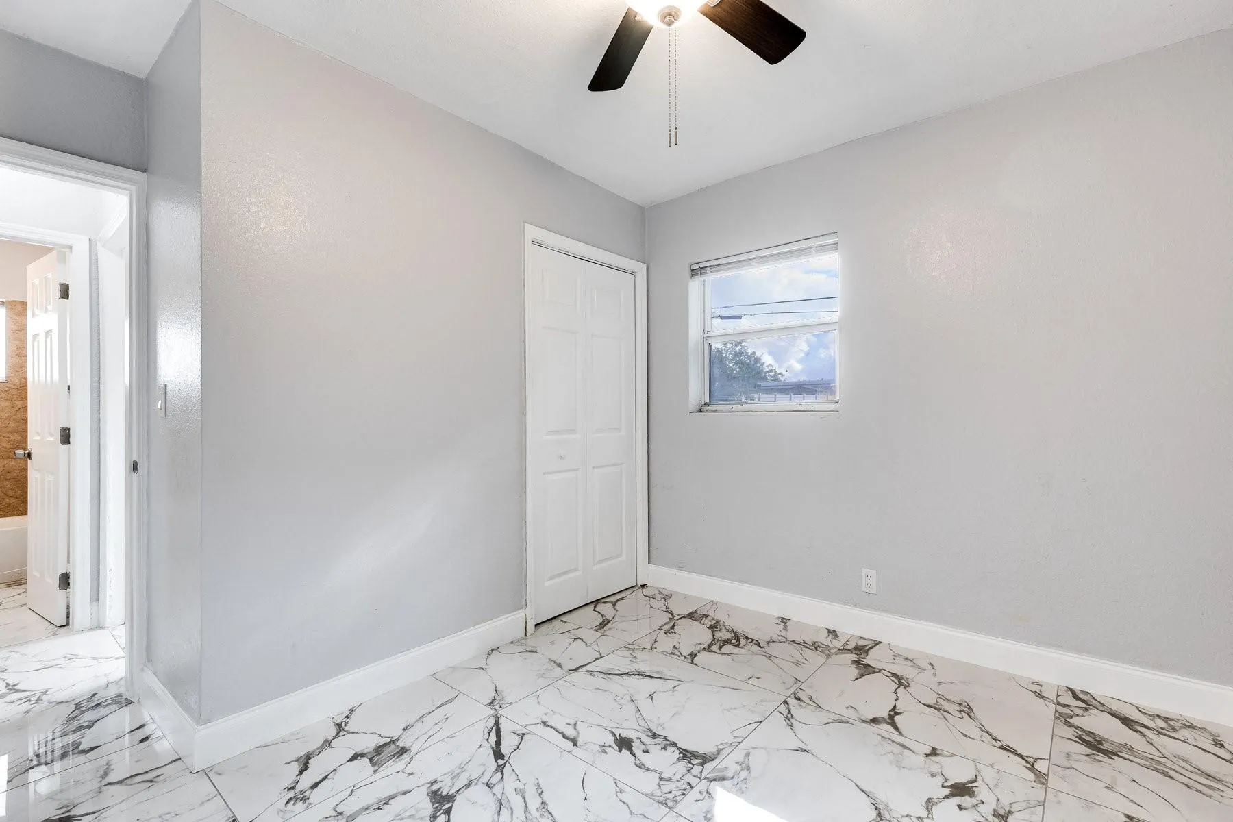 1729 Lauderdale Manor Drive