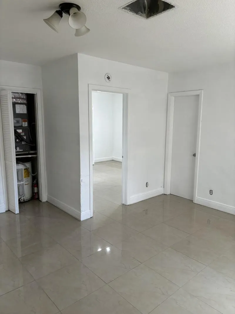 1471 NW 22nd St