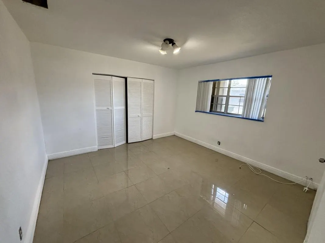 1471 NW 22nd St