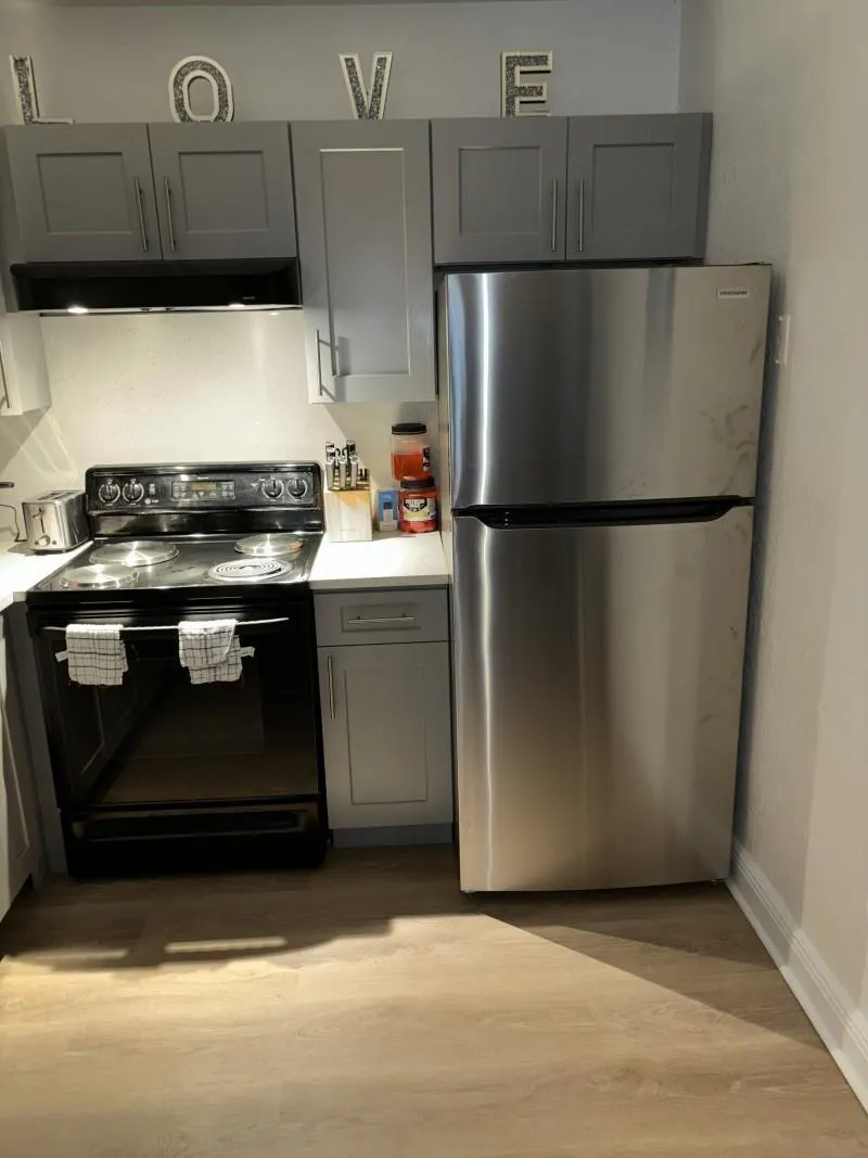1471 NW 22nd St
