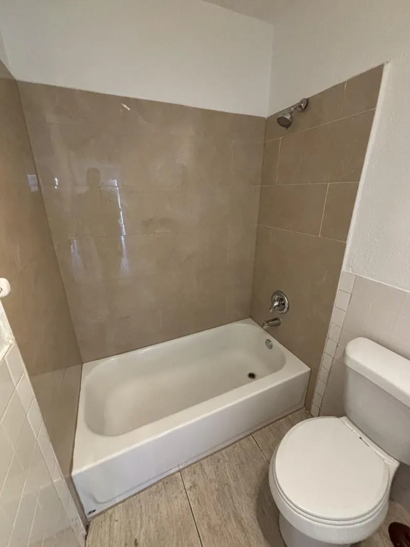 1471 NW 22nd St