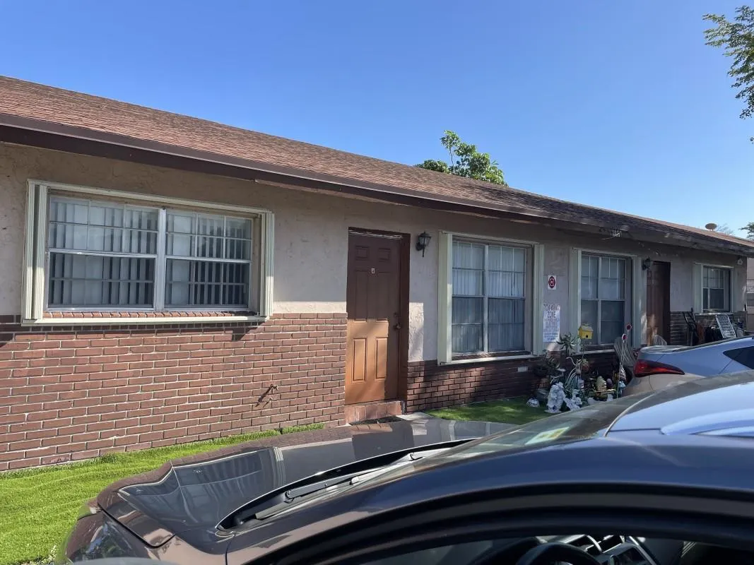 1471 NW 22nd St