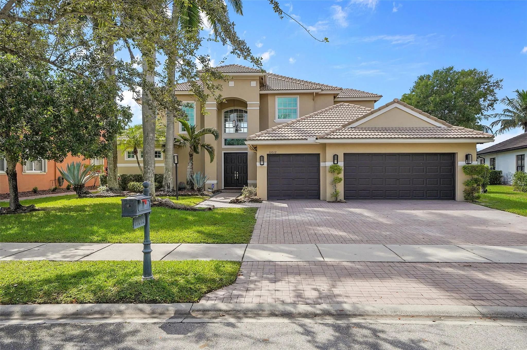 11012 NW 70th Ct