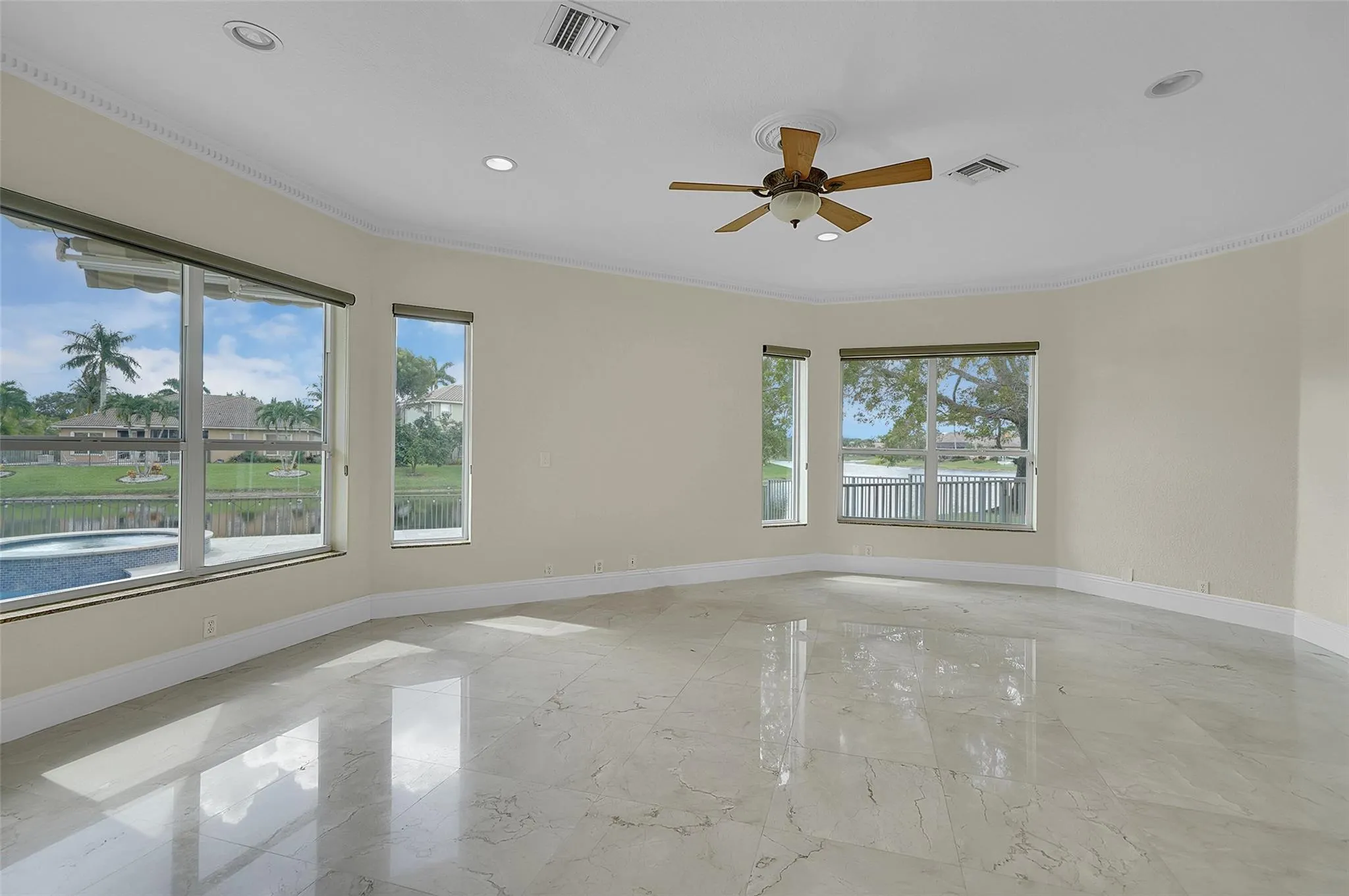 11012 NW 70th Ct