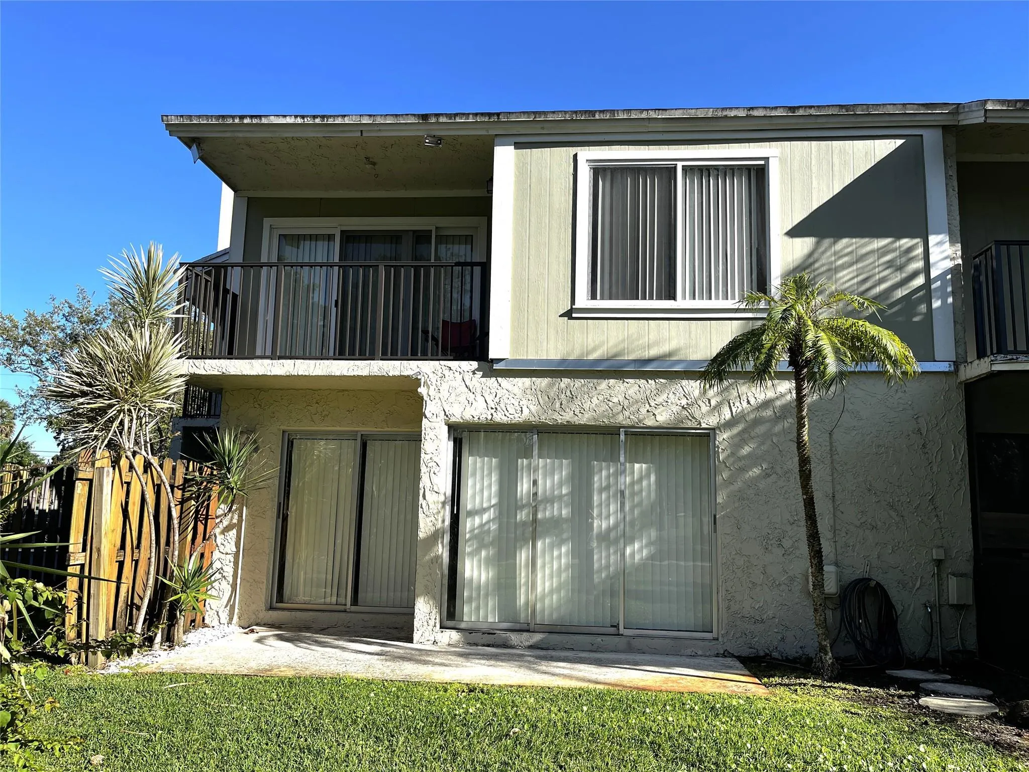 8149 Lagos De Campo Blvd, #B-1