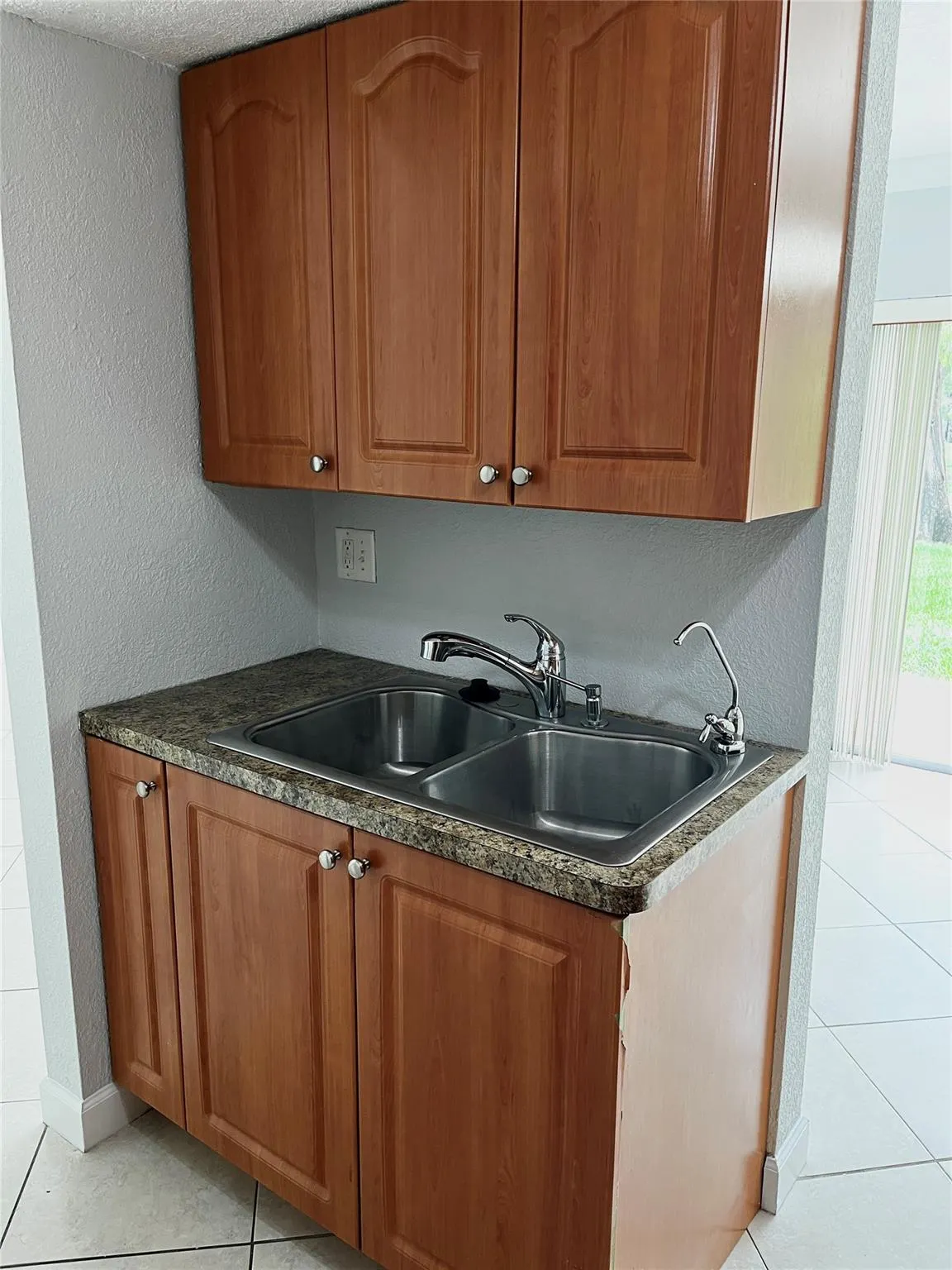 8149 Lagos De Campo Blvd, #B-1