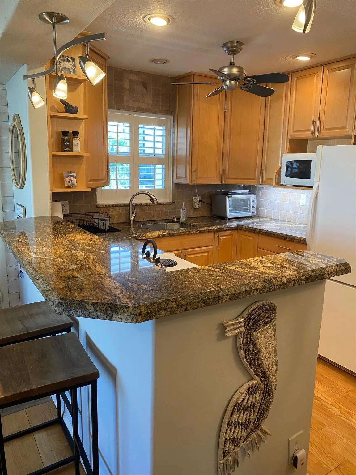 2850 NE 14th Street Cswy, #401 B