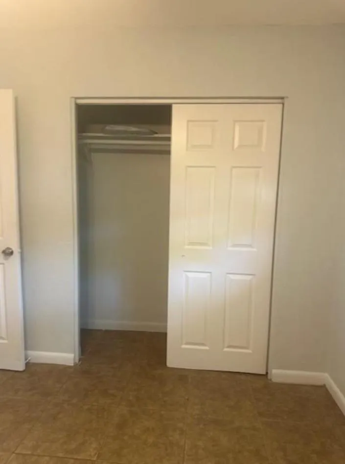 332 SW 2nd Pl, #3
