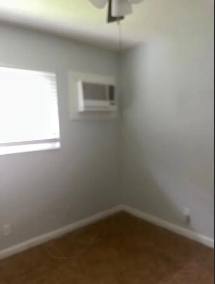 332 SW 2nd Pl, #3