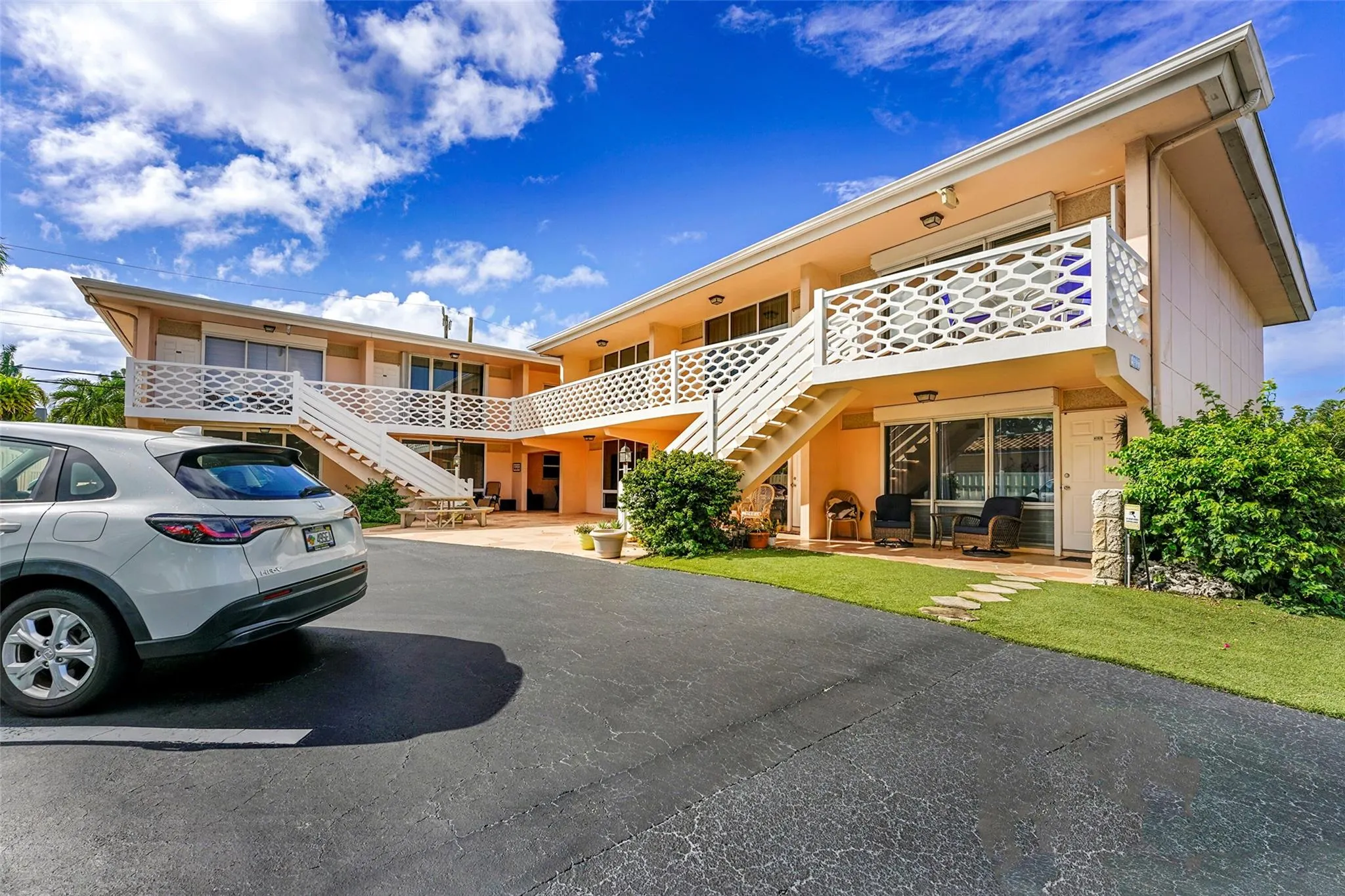 4627 Bougainvilla Dr, #1A