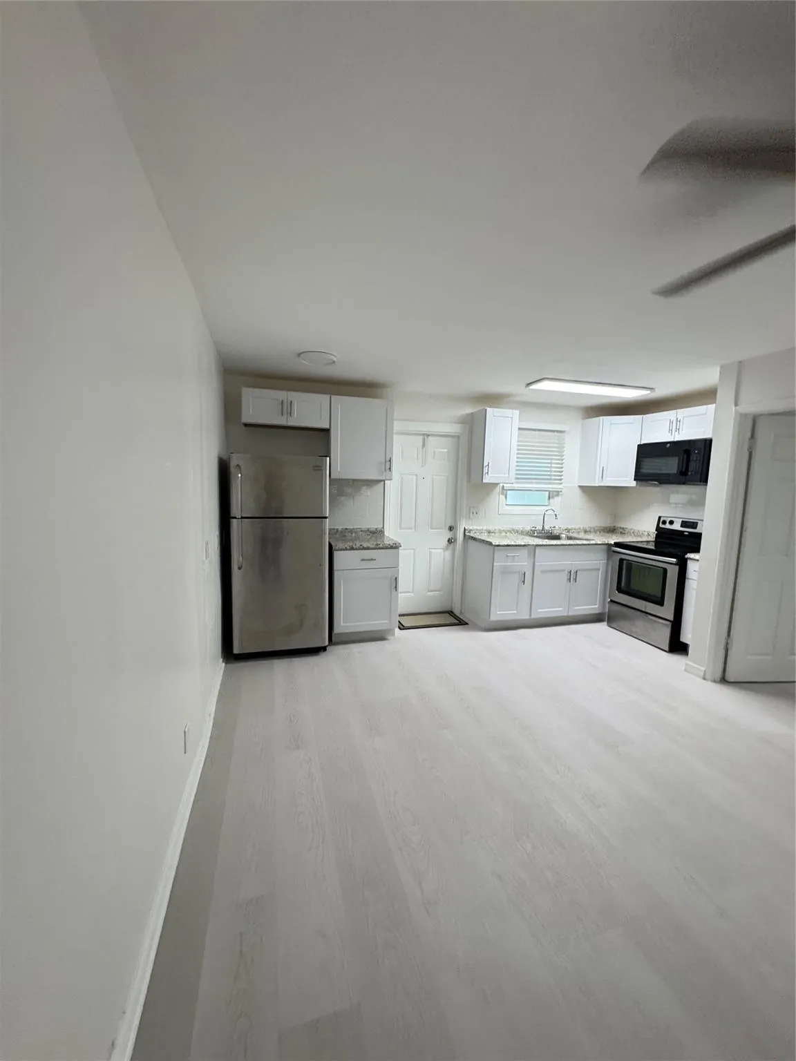 274 Bayberry Dr, #upstairs