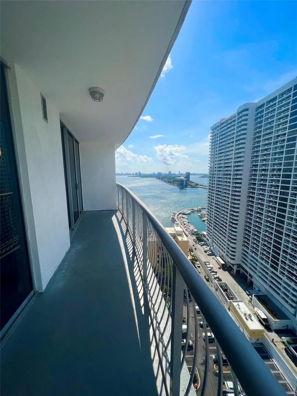 1750 N Bayshore Dr, #2606