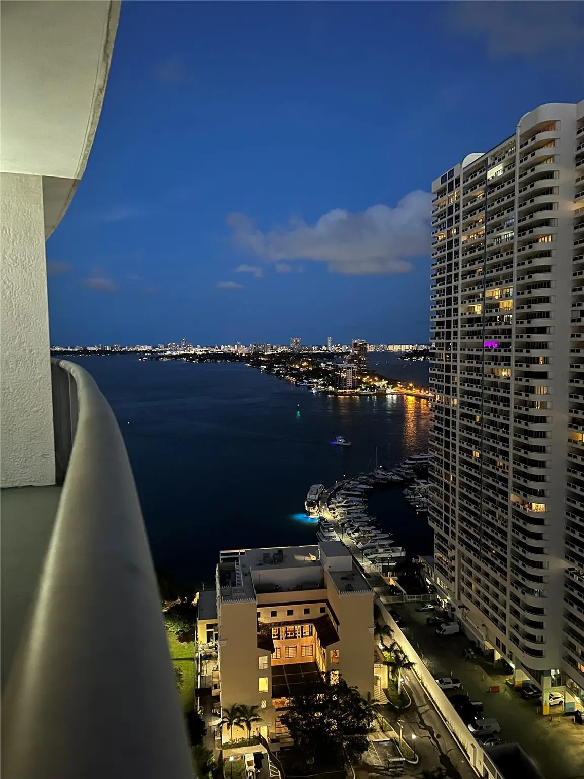 1750 N Bayshore Dr, #2606