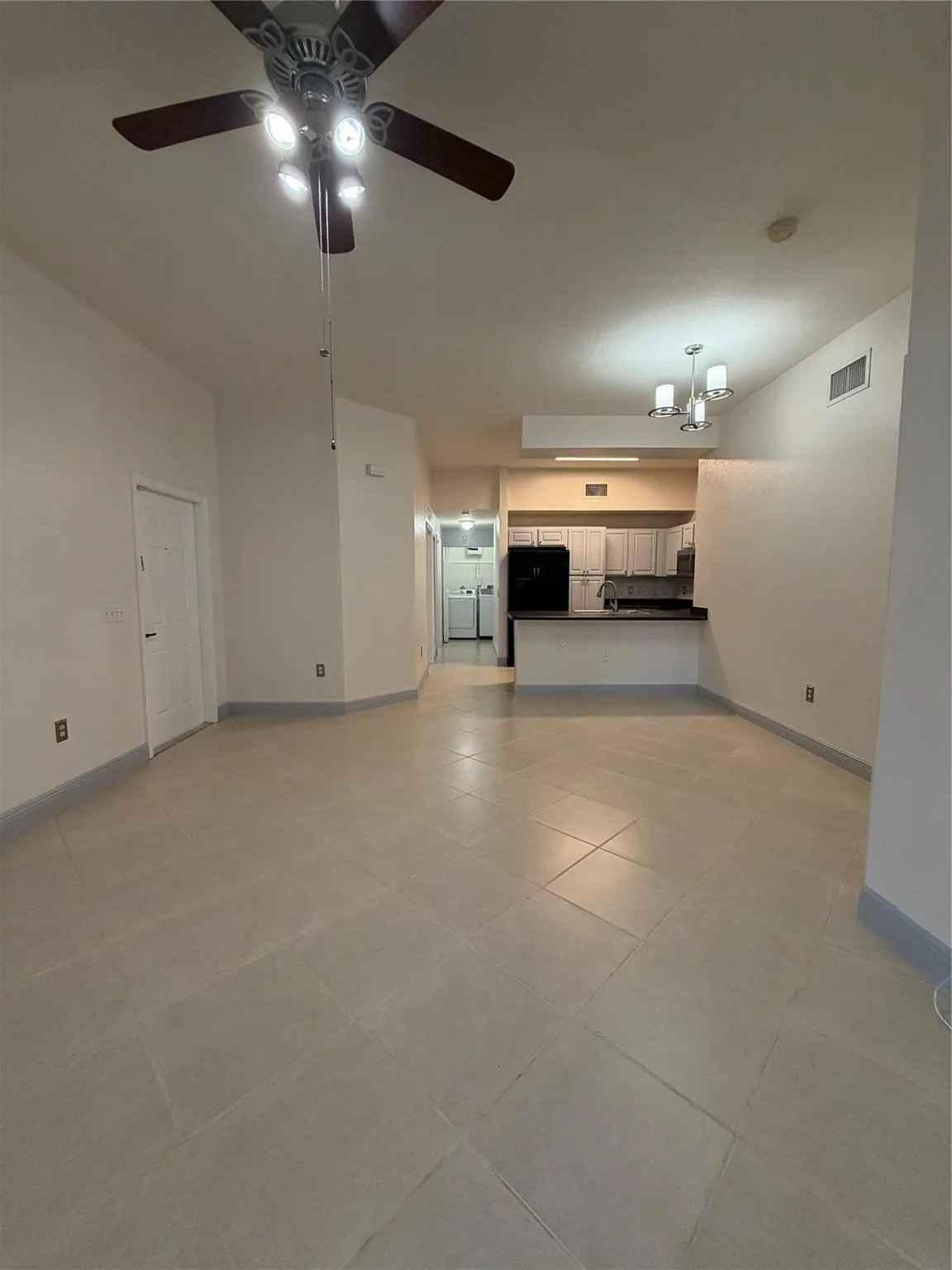 3340 Palomino Dr, #214