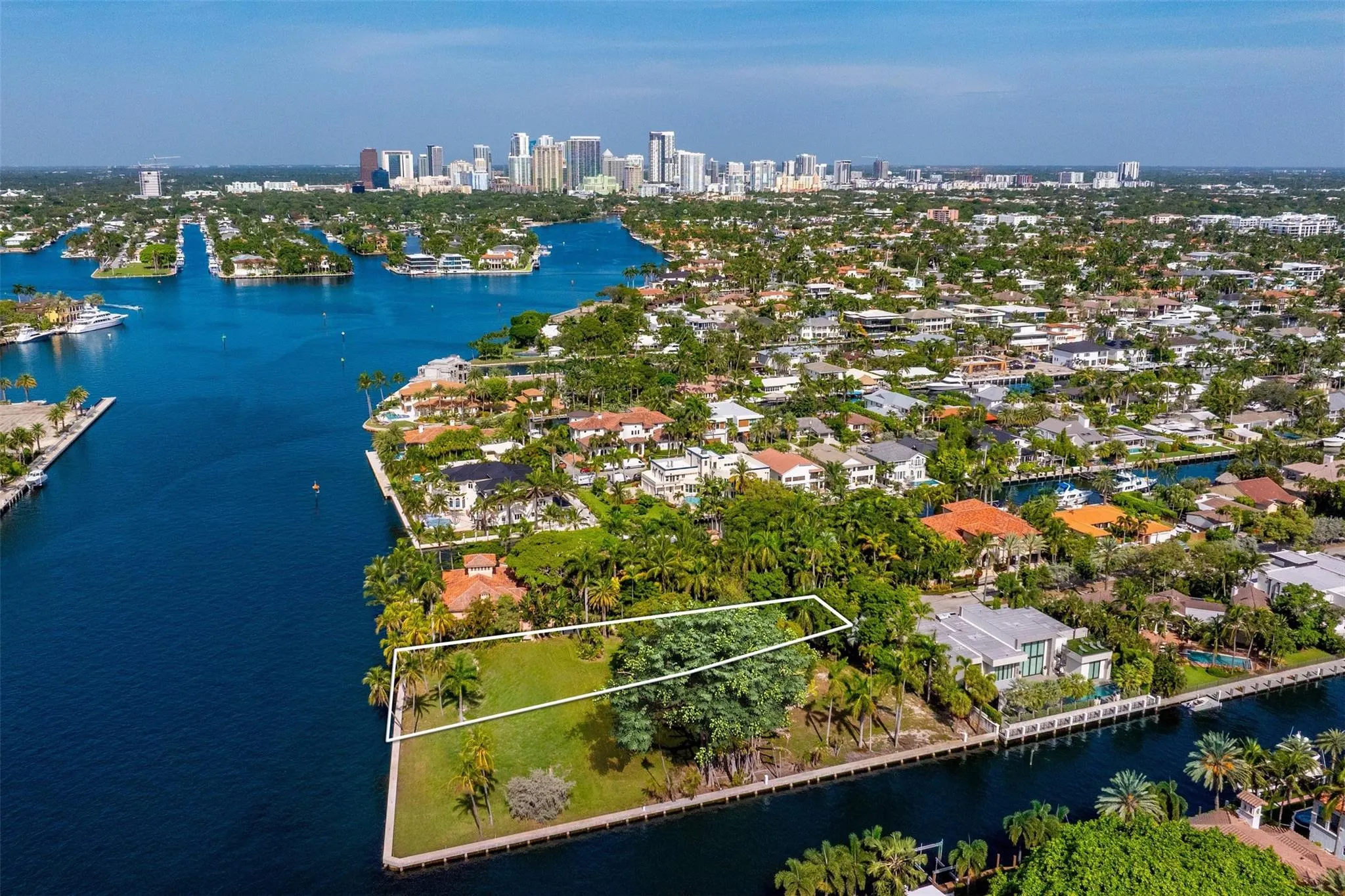 1010 Riviera Isle Dr
