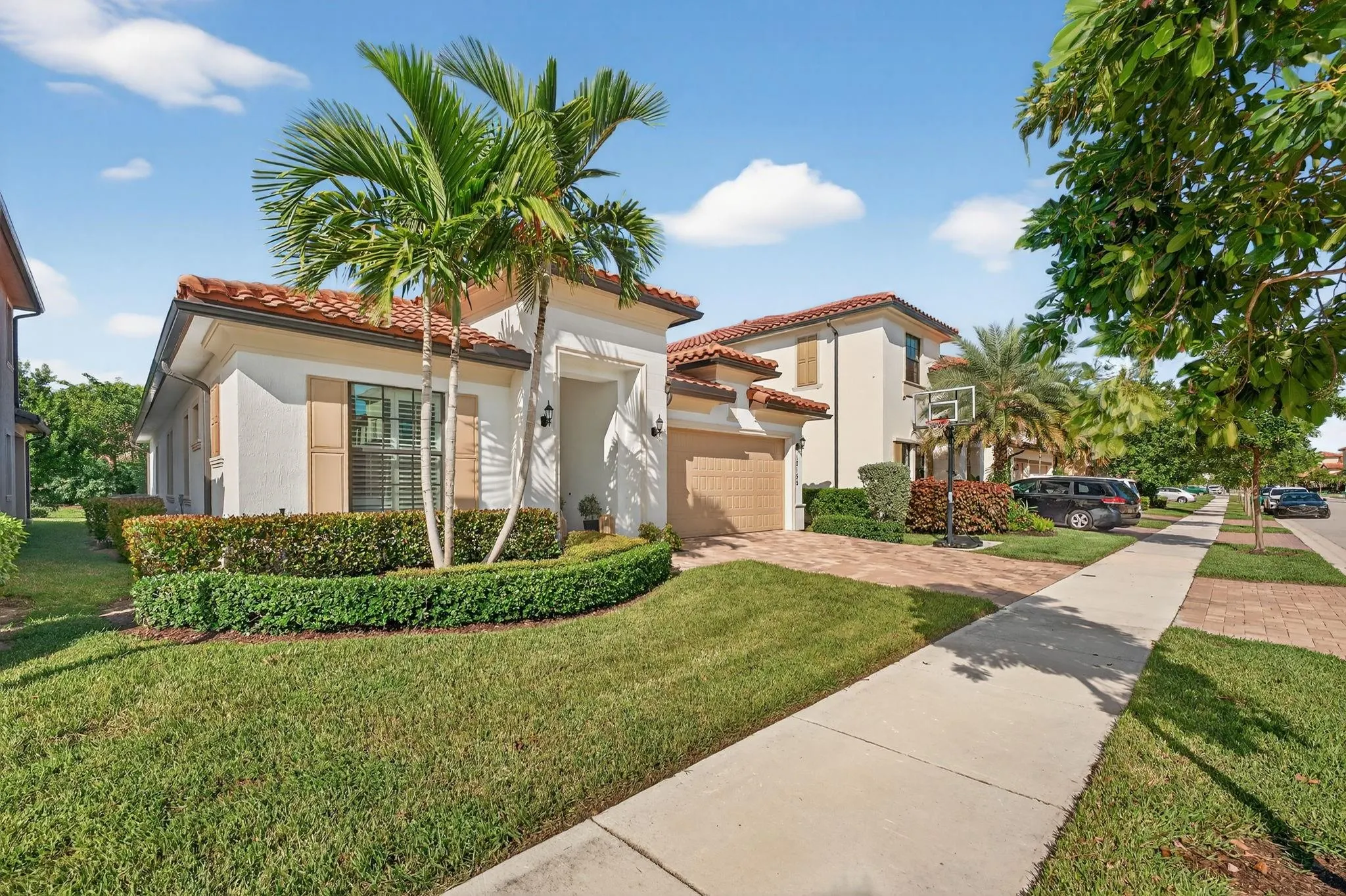 12155 N Baypoint Cir