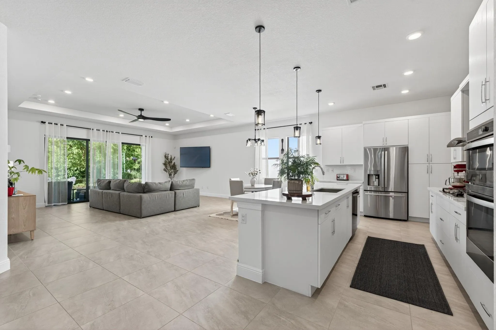 12155 N Baypoint Cir